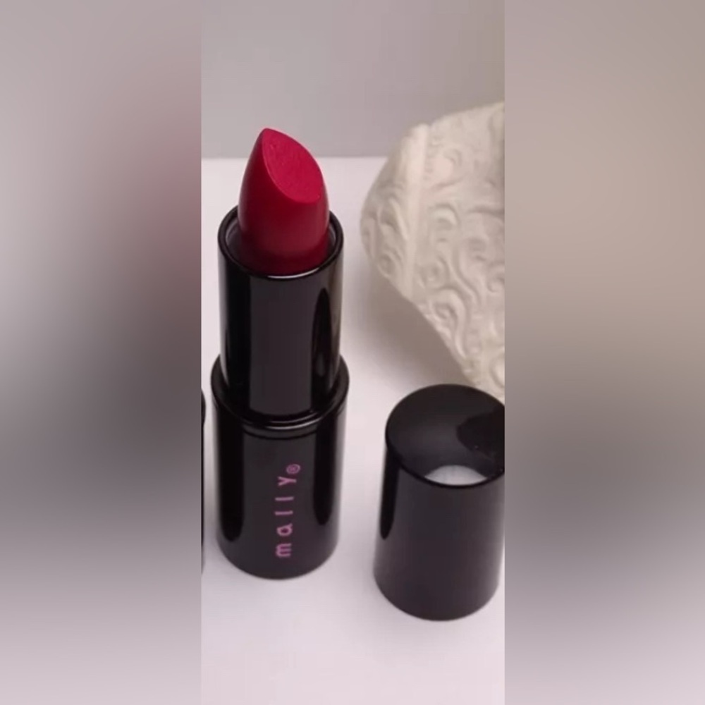 Mally Beauty Class Color Lipstick Fancy Fuchsia 0.13 oz.  New in box - Picture 2 of 3